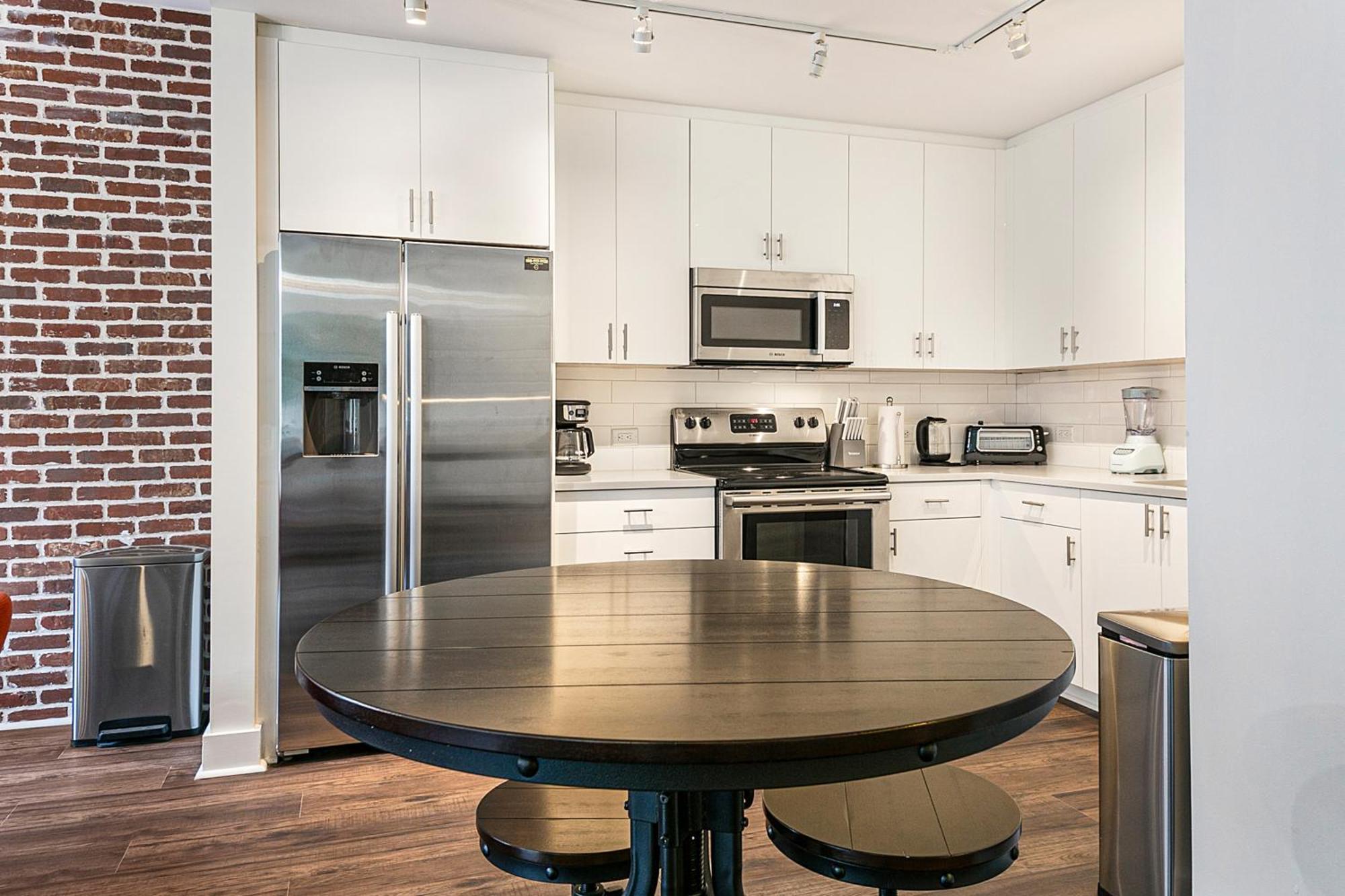 Modern & Fully Furnished Apartments In The Heart Of The City New Orleans Buitenkant foto