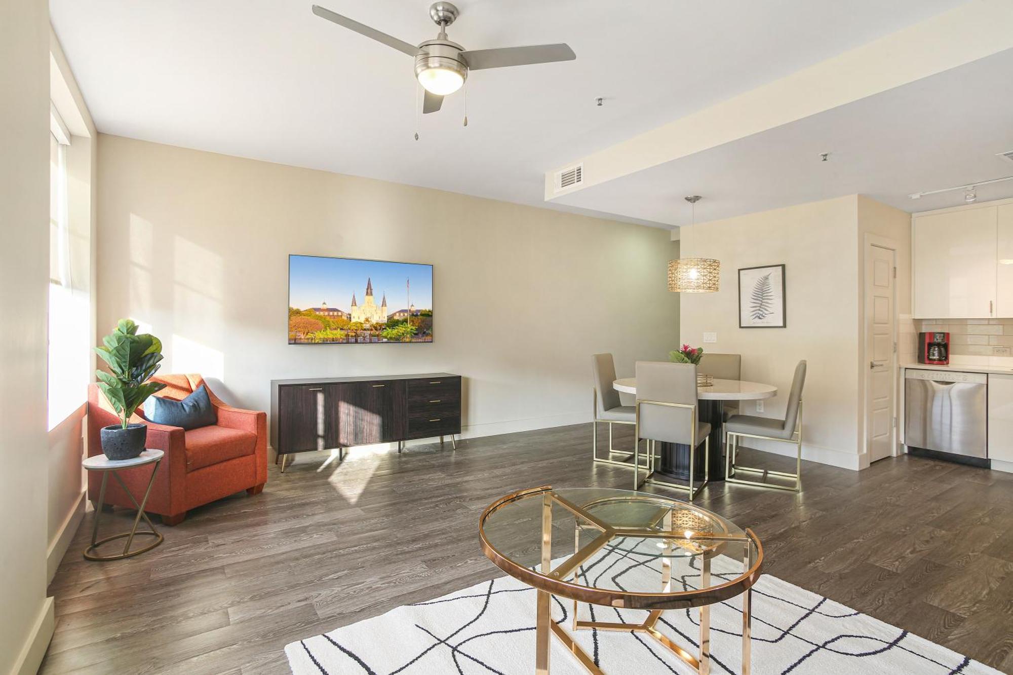 Modern & Fully Furnished Apartments In The Heart Of The City New Orleans Buitenkant foto